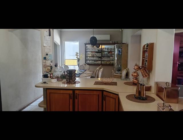 3 BEDROOM FREESTANDING FOR SALE IN STILFONTEIN EXT 4